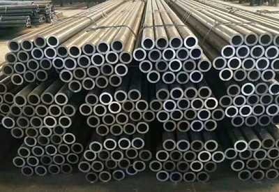化肥设备用(yòng)高压无缝管规格表 化肥设备用高压(yā)无(wú)缝管规格表(biǎo)